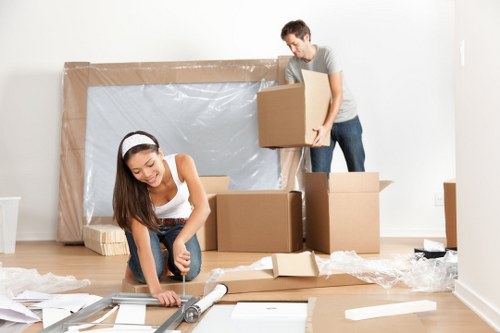 Mobile self storage unit delivered in Shootershill for convenient loading